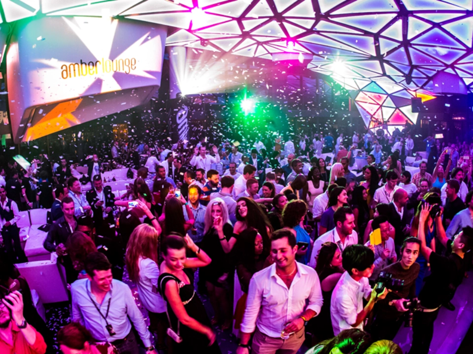 A Night to Remember: Unforgettable Experiences in Abu Dhabi's Nightlife